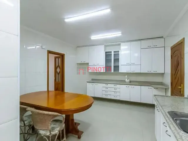 Sobrado 3 quartos e 2 banheiros, à venda, no bairro Vila Mussolini em São Bernardo do Campo