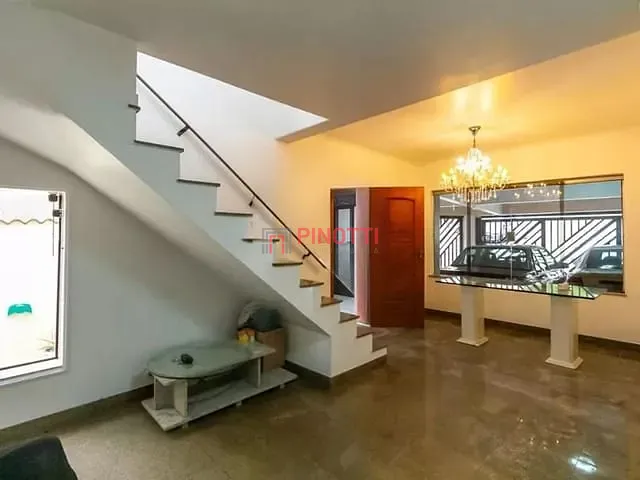 Sobrado 3 quartos e 2 banheiros, à venda, no bairro Vila Mussolini em São Bernardo do Campo