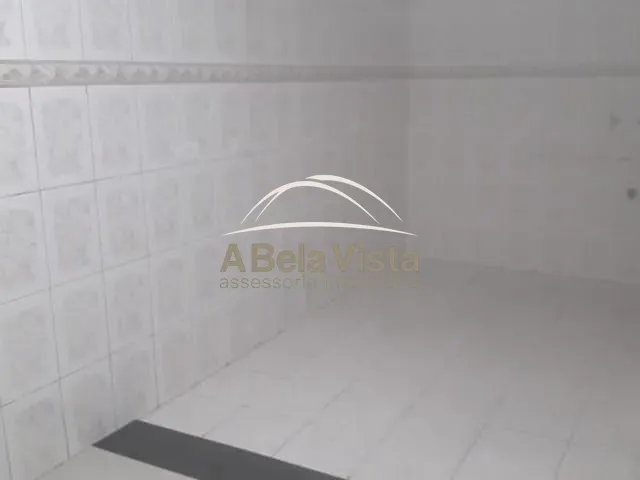 Sobrado com 350m² 4 quartos e 2 banheiros, à venda, no bairro Km 18 em Osasco