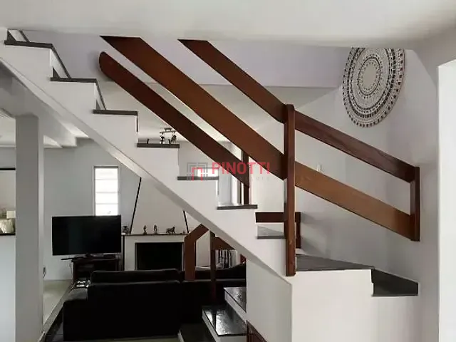 Sobrado 4 quartos e 3 banheiros, à venda, no bairro Nova Petrópolis em São Bernardo do Campo
