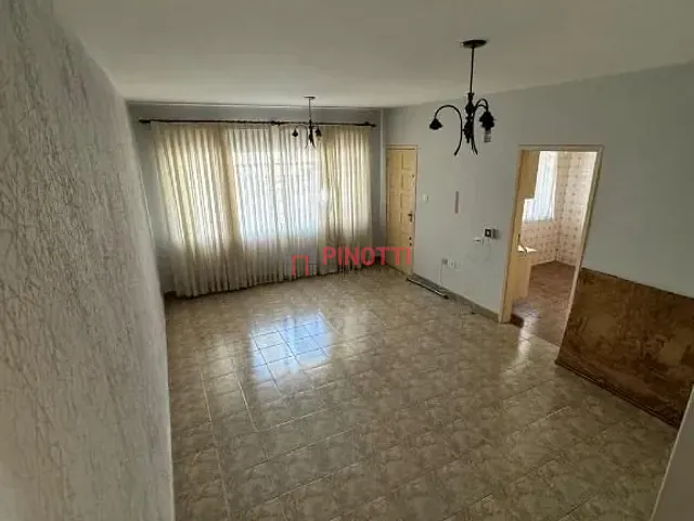Sobrado 3 quartos e 2 banheiros, à venda, no bairro Jardim em Santo André