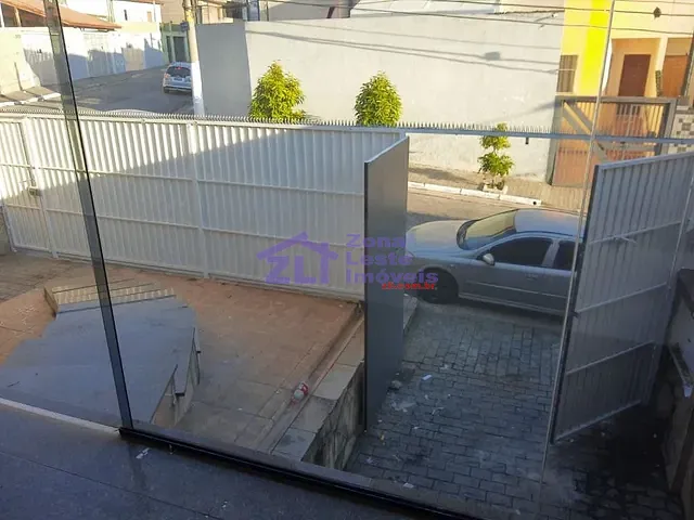Sobrado com 250m² 4 quartos e 3 banheiros, à venda ou para alugar, no bairro Chácara Belenzinho em São Paulo