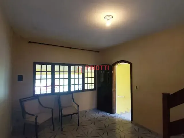 Sobrado 3 quartos e 3 banheiros, para alugar, no bairro Jardim Las Vegas em Santo André