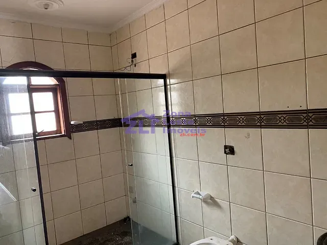 Sobrado com 320m² 3 quartos e 2 banheiros, para alugar, no bairro Penha de França em São Paulo