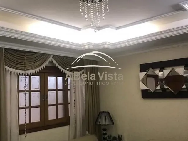 Sobrado com 121m² 4 quartos e 2 banheiros, à venda, no bairro Bandeiras em Osasco