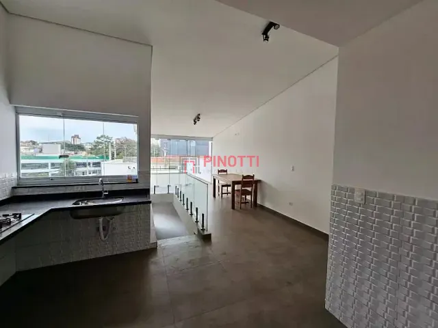Sobrado 3 quartos e 4 banheiros, para alugar, no bairro Vila Suzi em São Bernardo do Campo