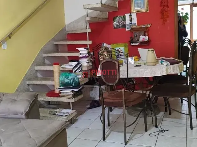 Sobrado 2 quartos e 1 banheiro, à venda, no bairro Centro em São Bernardo do Campo