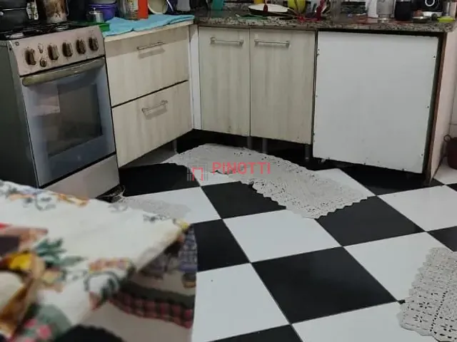 Sobrado 2 quartos e 1 banheiro, à venda, no bairro Centro em São Bernardo do Campo