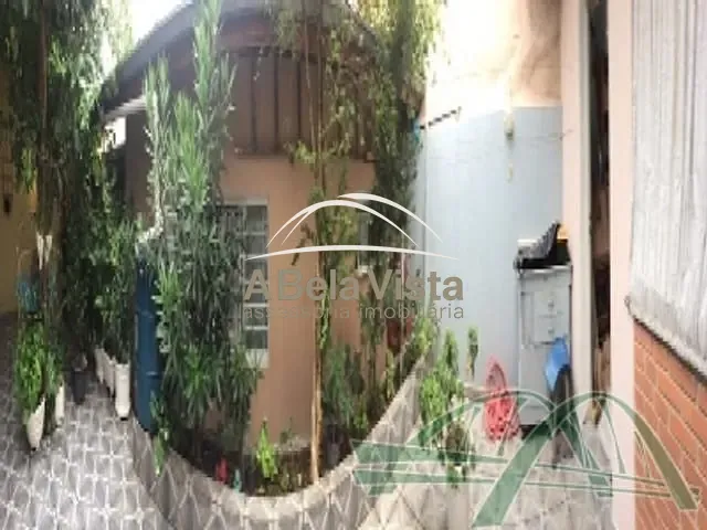 Sobrado com 250m² 3 quartos e 2 banheiros, à venda, no bairro Jardim Sao Lourenzo em Sorocaba