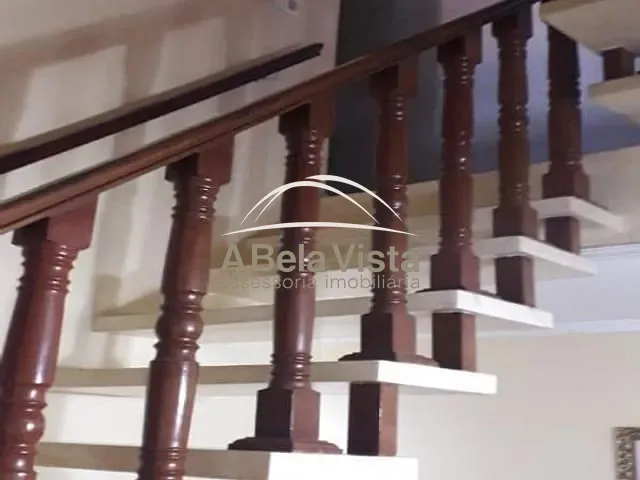 Sobrado com 250m² 5 quartos e 6 banheiros, à venda, no bairro Vila Osasco em Osasco