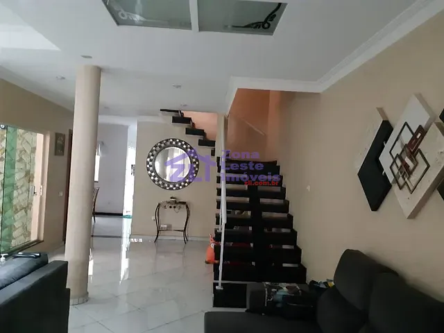 Sobrado com 184m² 4 quartos e 6 banheiros, à venda, no bairro Vila Nova Manchester em São Paulo