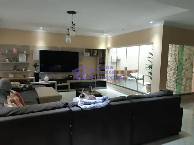 Sobrado com 184m² 4 quartos e 6 banheiros, à venda, no bairro Vila Nova Manchester em São Paulo