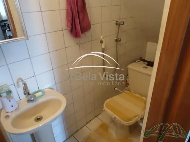 Sobrado 3 quartos e 2 banheiros, à venda, no bairro Vila Yolanda em Osasco