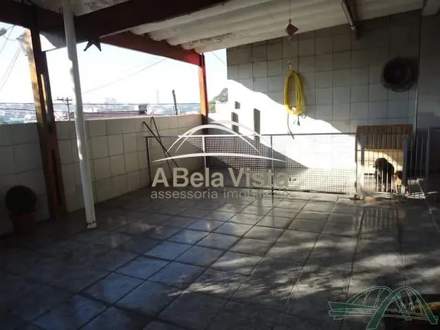 Sobrado 3 quartos e 2 banheiros, à venda, no bairro Vila Yolanda em Osasco