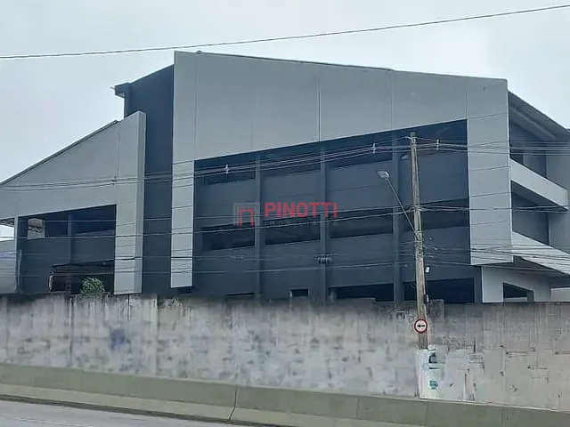 Sobrado 10 quartos e 6 banheiros, para alugar, no bairro Parque dos Pássaros em São Bernardo do Campo