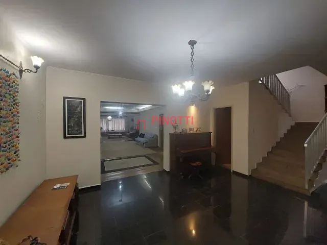 Sobrado 5 quartos e 4 banheiros, à venda, no bairro Jardim Nova Petrópolis em São Bernardo do Campo