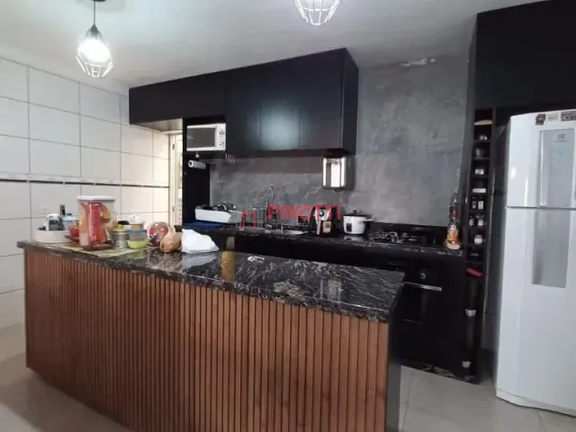 Sobrado 2 quartos e 2 banheiros, para alugar, no bairro Taboão em Diadema