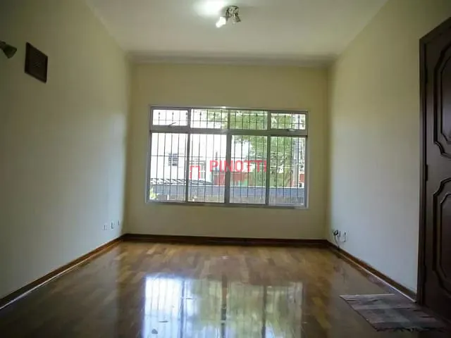 Sobrado 4 quartos e 2 banheiros, à venda ou para alugar, no bairro Jardim do Mar em São Bernardo do Campo