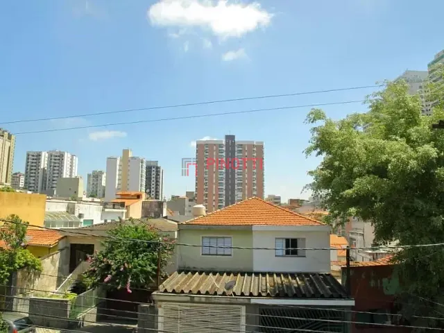 Sobrado 4 quartos e 2 banheiros, à venda ou para alugar, no bairro Jardim do Mar em São Bernardo do Campo