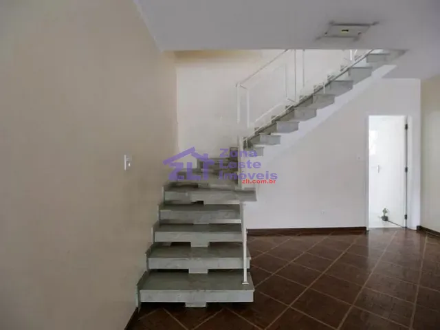 Sobrado com 128m² 3 quartos e 3 banheiros, à venda, no bairro Cidade Mãe do Céu em São Paulo