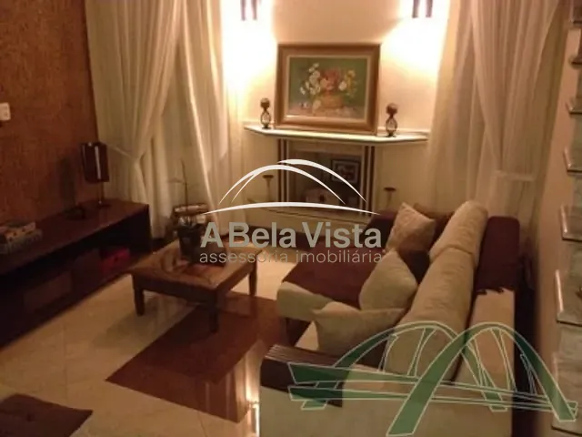 Sobrado com 360m² 4 quartos e 6 banheiros, à venda, no bairro City Bussocaba em Osasco