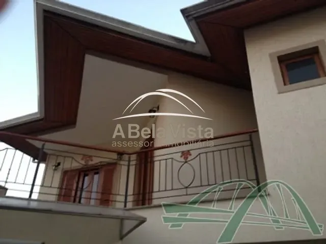 Sobrado com 360m² 4 quartos e 6 banheiros, à venda, no bairro City Bussocaba em Osasco