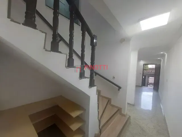 Sobrado 4 quartos e 4 banheiros, para alugar, no bairro Jardim do Mar em São Bernardo do Campo