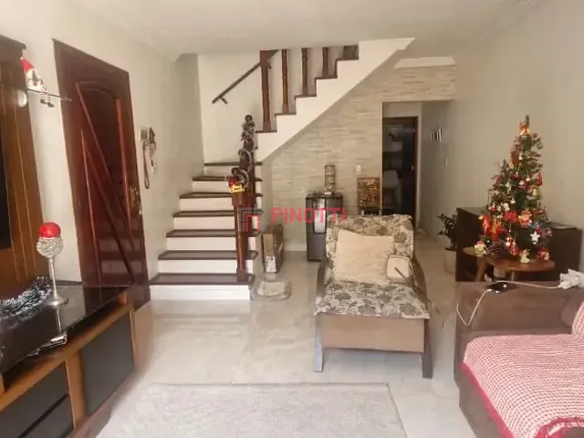 Sobrado 3 quartos e 2 banheiros, à venda, no bairro Santa Terezinha em São Bernardo do Campo