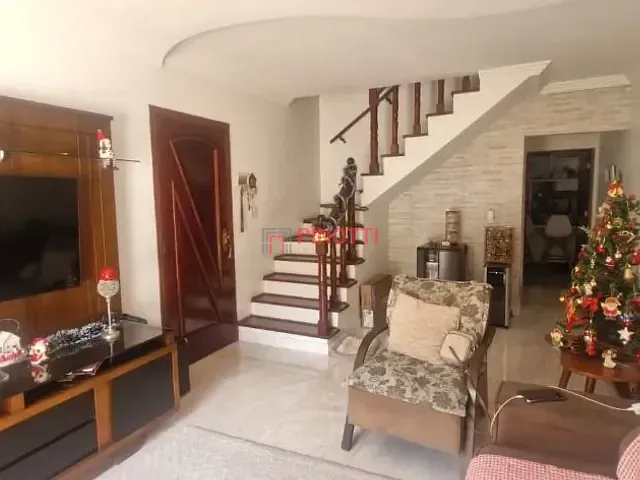 Sobrado 3 quartos e 2 banheiros, à venda, no bairro Santa Terezinha em São Bernardo do Campo