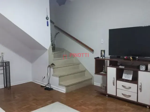 Sobrado 2 quartos e 2 banheiros, à venda, no bairro Vila Mussoline em São Bernardo do Campo