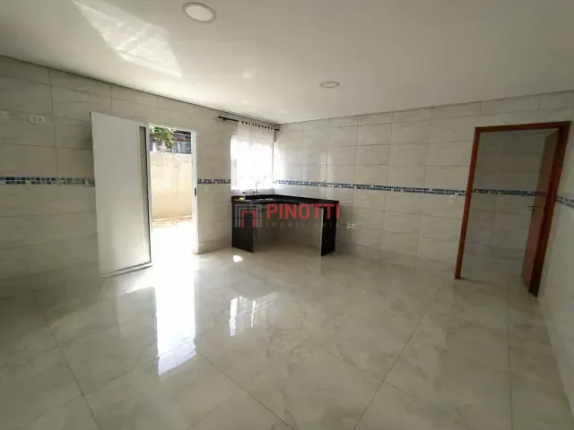 Sobrado 3 quartos e 3 banheiros, para alugar, no bairro Jordanópolis em São Bernardo do Campo