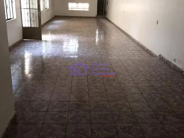 Sobrado com 350m² 3 quartos e 4 banheiros, à venda ou para alugar, no bairro Vila Regente Feijó em São Paulo