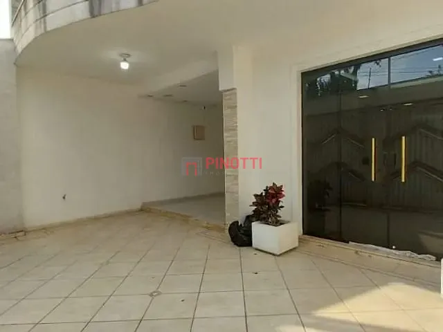 Sobrado 3 quartos e 5 banheiros, para alugar, no bairro Jardim do Mar em São Bernardo do Campo