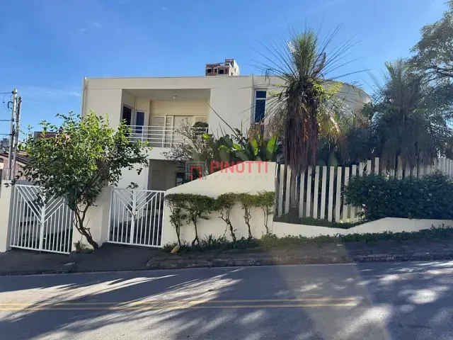 Sobrado 1 quarto e 7 banheiros, para alugar, no bairro Santa Terezinha em São Bernardo do Campo