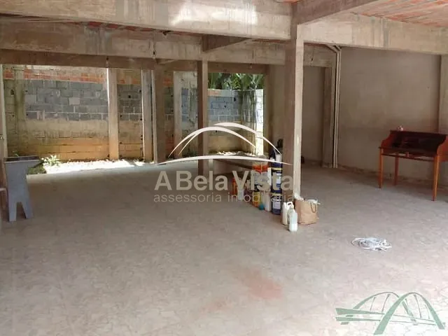 Sobrado com 300m² 2 quartos e 2 banheiros, à venda, no bairro Chácaras Goiapa em Itapevi