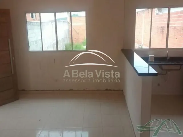 Sobrado com 300m² 2 quartos e 2 banheiros, à venda, no bairro Chácaras Goiapa em Itapevi