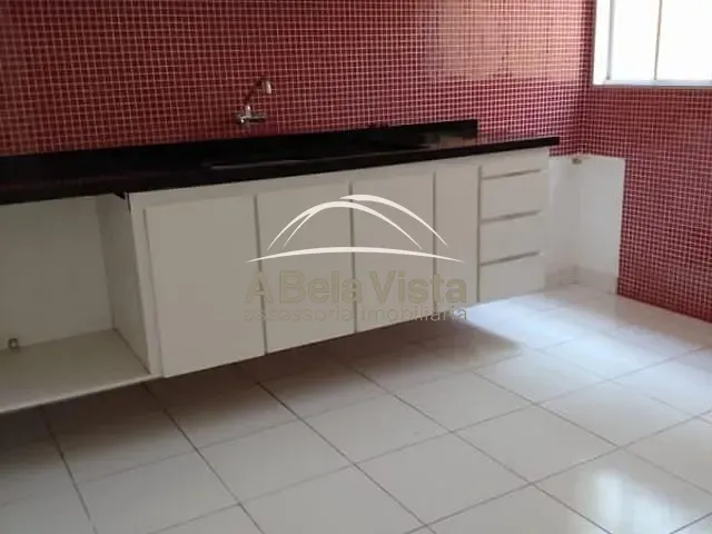 Sobrado com 126m² 3 quartos e 3 banheiros, à venda, no bairro Jaguaribe em Osasco