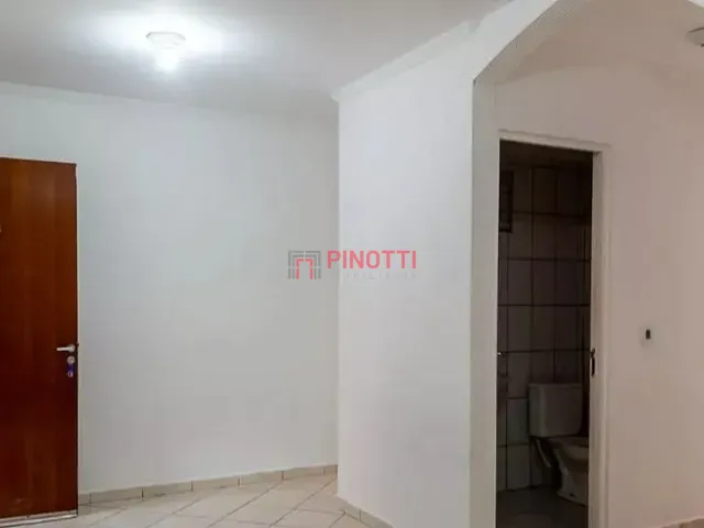 Sobrado 3 quartos e 2 banheiros, à venda ou para alugar, no bairro Jardim das Quatro Marias em São Bernardo do Campo