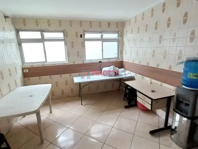 Sobrado 3 quartos e 3 banheiros, à venda ou para alugar, no bairro Jardim Gagliardi em São Bernardo do Campo