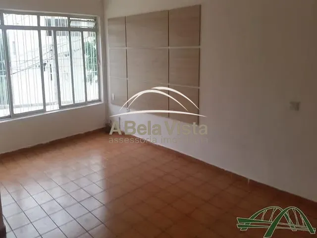Sobrado com 250m² 3 quartos e 2 banheiros, à venda, no bairro Jaguaribe em Osasco