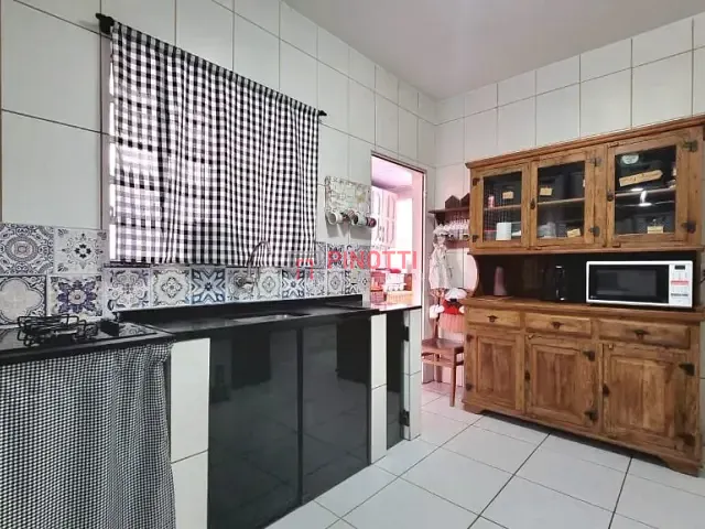 Sobrado 5 quartos e 3 banheiros, à venda, no bairro Ferrazópolis em São Bernardo do Campo