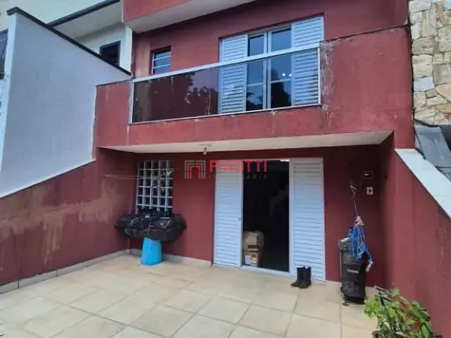 Sobrado 3 quartos e 2 banheiros, à venda, no bairro Santa Terezinha em São Bernardo do Campo