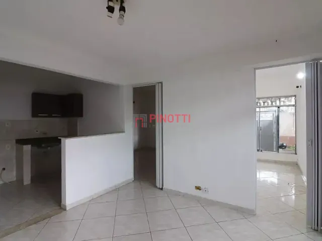 Sobrado 2 quartos e 2 banheiros, para alugar, no bairro Rudge Ramos em São Bernardo do Campo