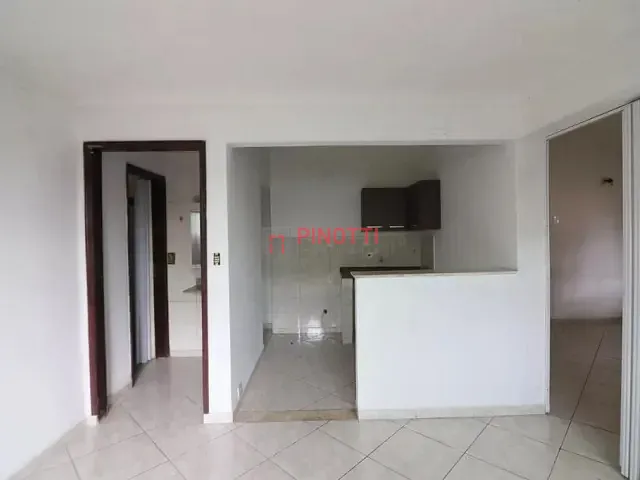 Sobrado 2 quartos e 2 banheiros, para alugar, no bairro Rudge Ramos em São Bernardo do Campo