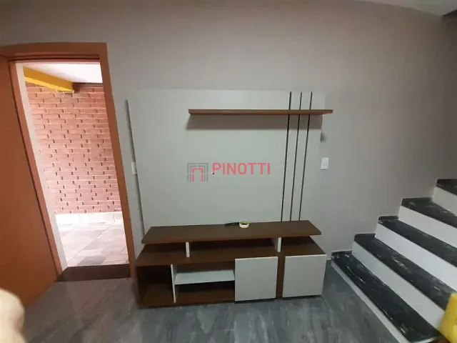 Sobrado 2 quartos e 2 banheiros, à venda, no bairro Conjunto Planalto em São Bernardo do Campo