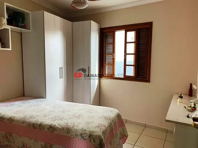 Sobrado com 156m² 2 quartos e 2 banheiros, à venda, no bairro Santa Maria em São Caetano do Sul