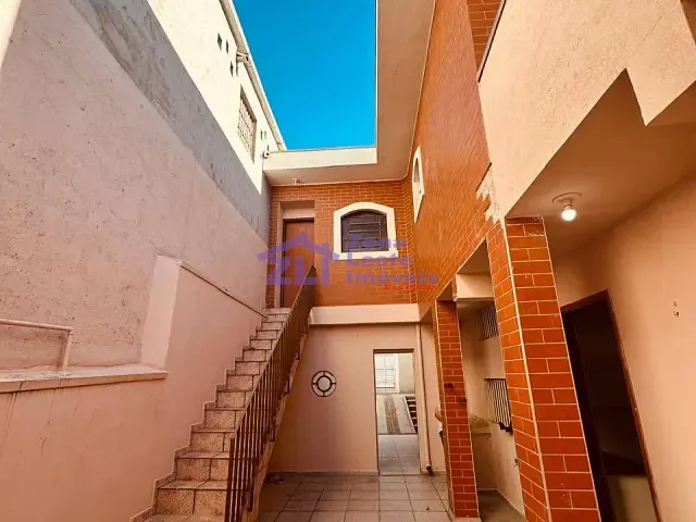 Sobrado com 252m², para alugar, no bairro Jardim Galli em São Paulo