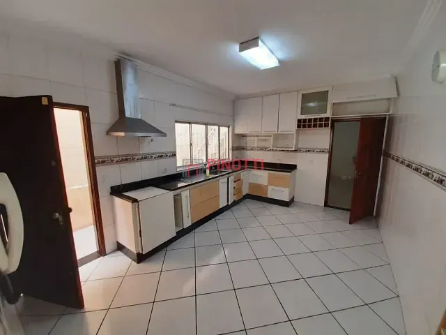 Sobrado 4 quartos e 1 banheiro, à venda, no bairro Jardim Paramount em São Bernardo do Campo