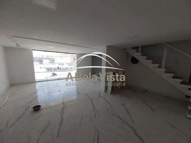 Sobrado com 320m² 3 quartos e 4 banheiros, à venda, no bairro Vila Campesina em Osasco
