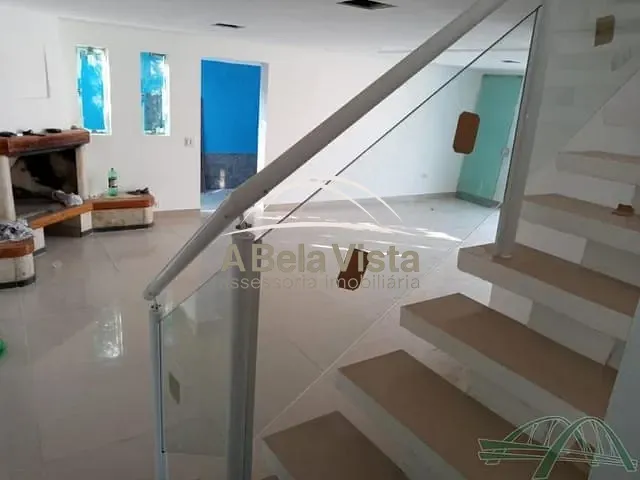 Sobrado com 320m² 3 quartos e 4 banheiros, à venda, no bairro Vila Campesina em Osasco